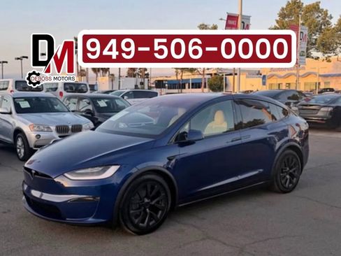 Used 2022 Tesla Model X image 1