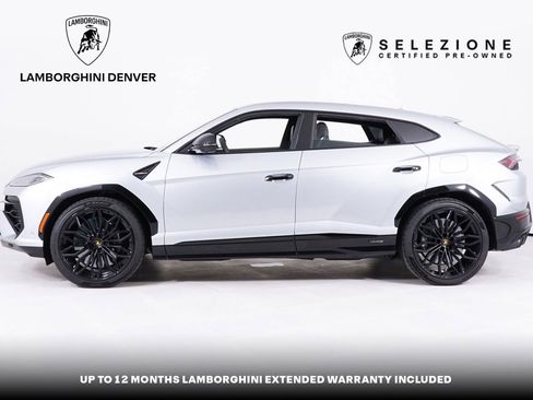 Used 2025 Lamborghini Urus SE AWD/4WD image 2