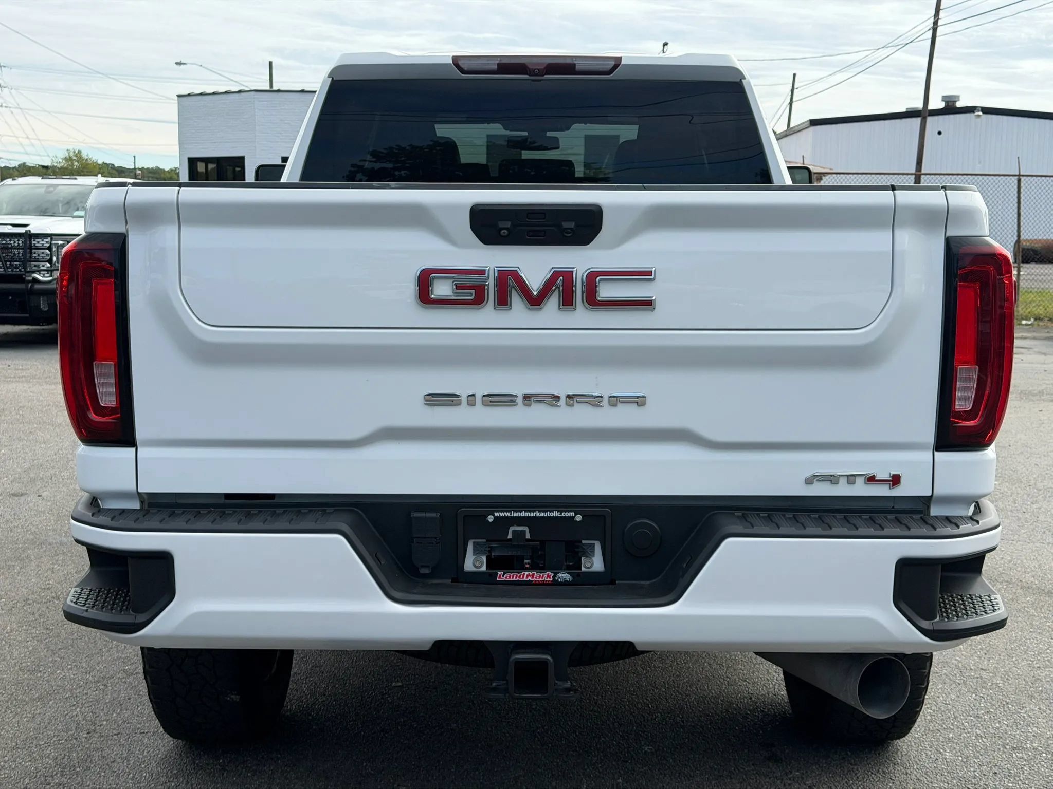 Used 2022 GMC Sierra 2500 AT4 w/ Gooseneck/5TH Wheel Package AWD/4WD image 6