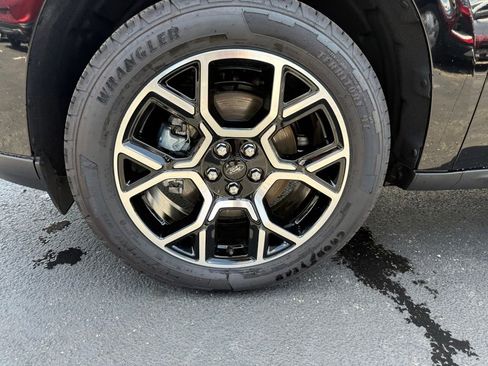 New 2025 Ford Maverick Lariat AWD/4WD image 9