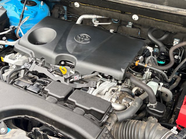 Used 2020 Toyota RAV4 XLE Premium AWD/4WD image 22