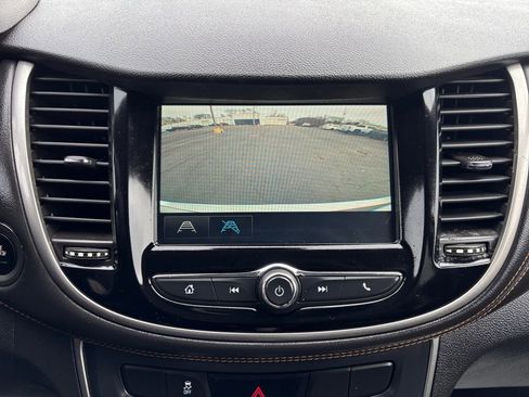 Used 2017 Chevrolet Trax LT w/ LT Convenience Package image 26