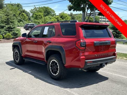 Used 2025 Toyota 4Runner TRD Off-Road Premium AWD/4WD image 31