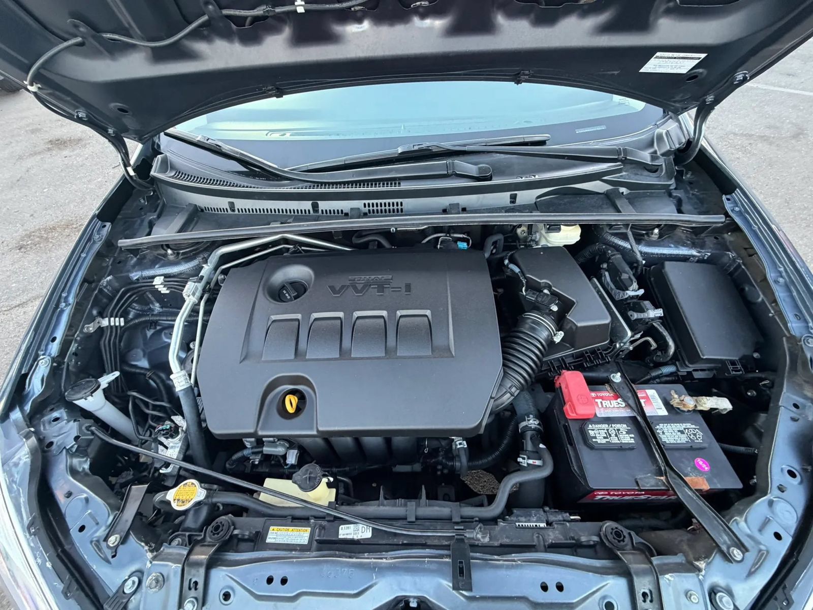 Used 2016 Toyota Corolla LE FWD image 18