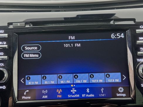 Used 2024 Nissan Murano SV image 19