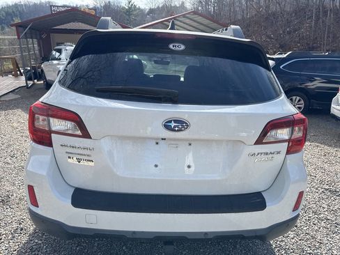 Used 2017 Subaru Outback 2.5i Limited image 4