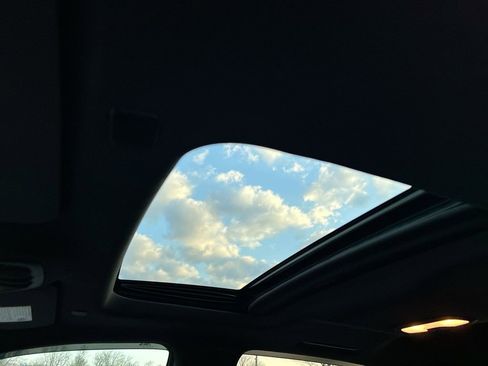 Used 2023 GMC Canyon Elevation w/ Elevation Premium Package AWD/4WD image 26