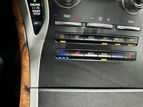 Used 2019 Lincoln Nautilus Reserve w/ Driver Assistance Package AWD/4WD image 32