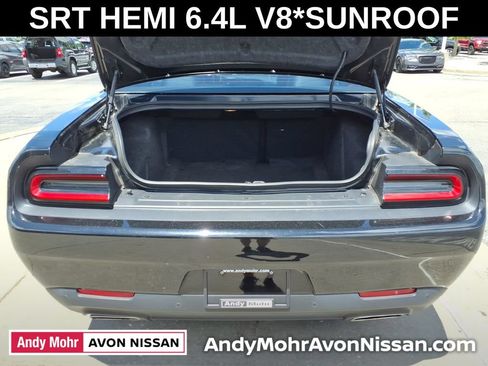 Used 2018 Dodge Challenger R/T Scat Pack RWD image 9