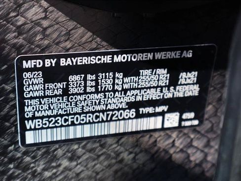 Used 2024 BMW iX xDrive50 w/ Premium Package AWD/4WD image 29