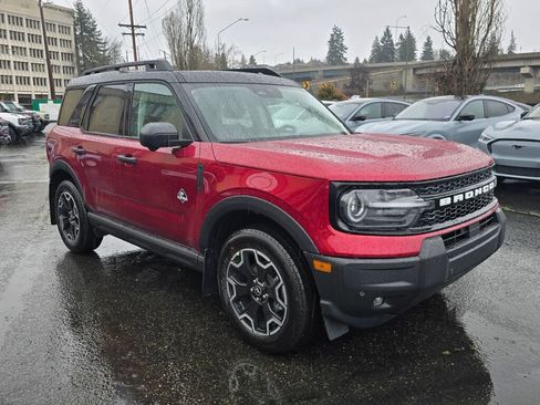 New 2026 Ford Bronco Sport Outer Banks w/ Outer Banks Tech Package+ AWD/4WD image 3