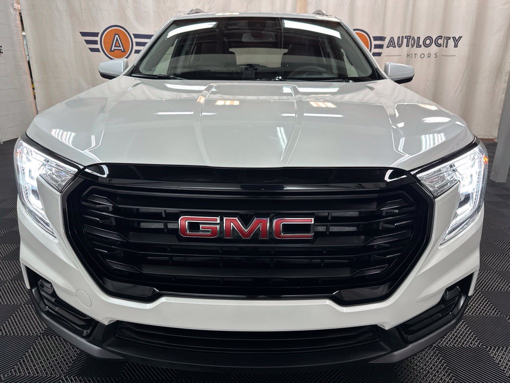 Used 2022 GMC Terrain SLT AWD/4WD image 3