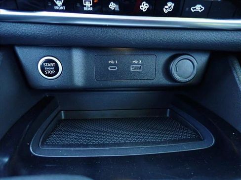 Used 2022 Nissan Rogue SV AWD/4WD image 24