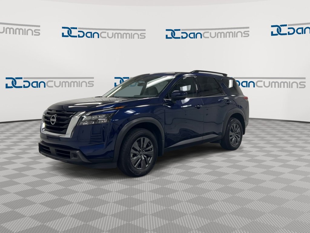 Used 2024 Nissan Pathfinder SV w/ Cargo Package AWD/4WD image 4