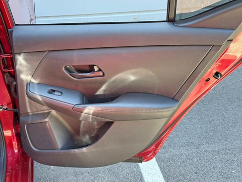 Used 2024 Nissan Sentra SV FWD image 37