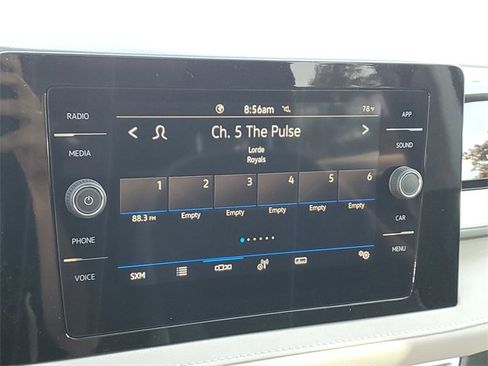 New 2025 Volkswagen Taos SE image 27