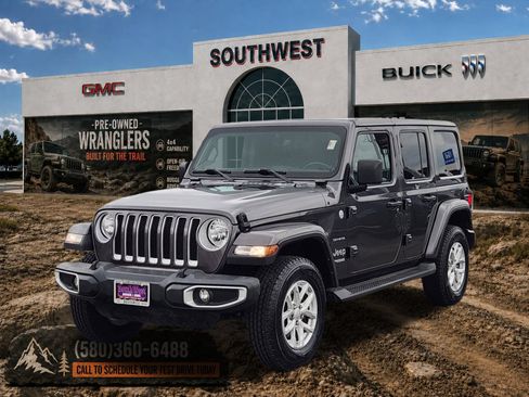 Used 2022 Jeep Wrangler Unlimited Sahara AWD/4WD image 2