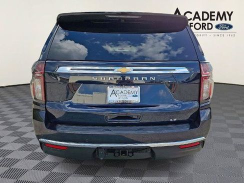 Used 2022 Chevrolet Suburban LT AWD/4WD image 5