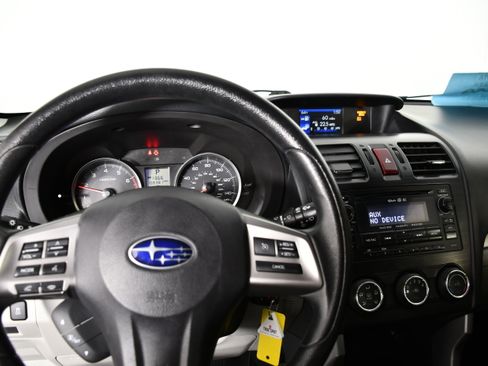 Used 2015 Subaru Forester 2.5i Premium w/ All-Weather Package AWD/4WD image 16