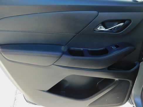 Used 2020 Chevrolet Traverse LS image 26