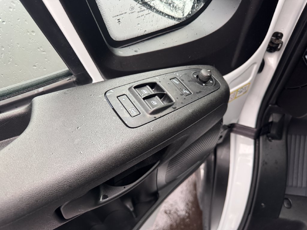 Used 2023 RAM ProMaster 2500 FWD image 15