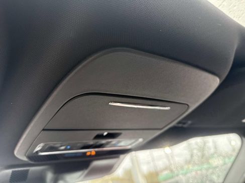 Certified 2022 Ford F150 Lariat w/ Equipment Group 502A High image 27