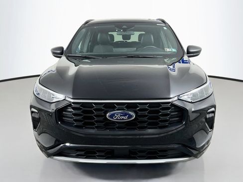 Used 2023 Ford Escape ST-Line w/ Tech Pack #1 AWD/4WD image 3