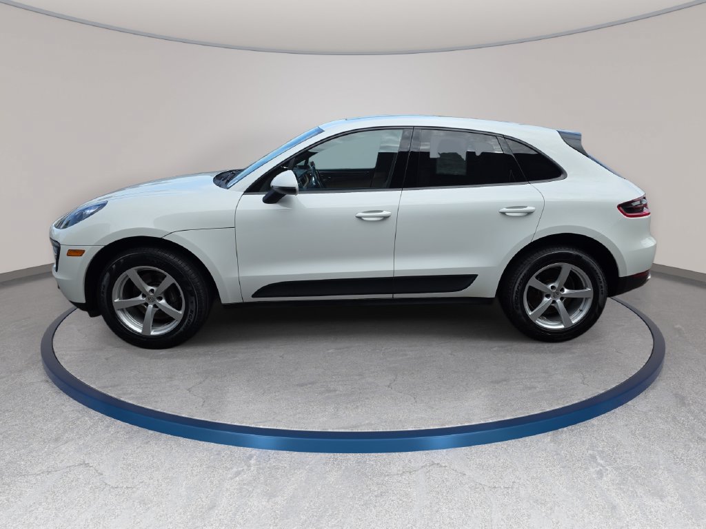 Used 2018 Porsche Macan AWD/4WD image 9