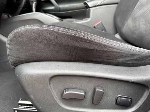 Used 2014 Nissan Rogue SV AWD/4WD image 15