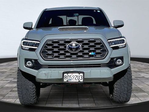 Used 2023 Toyota Tacoma TRD Off-Road image 4