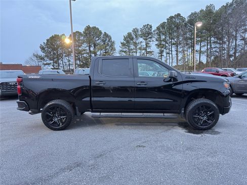 Used 2023 Chevrolet Silverado 1500 Custom Trail Boss w/ LPO, Dark Essentials Package image 5