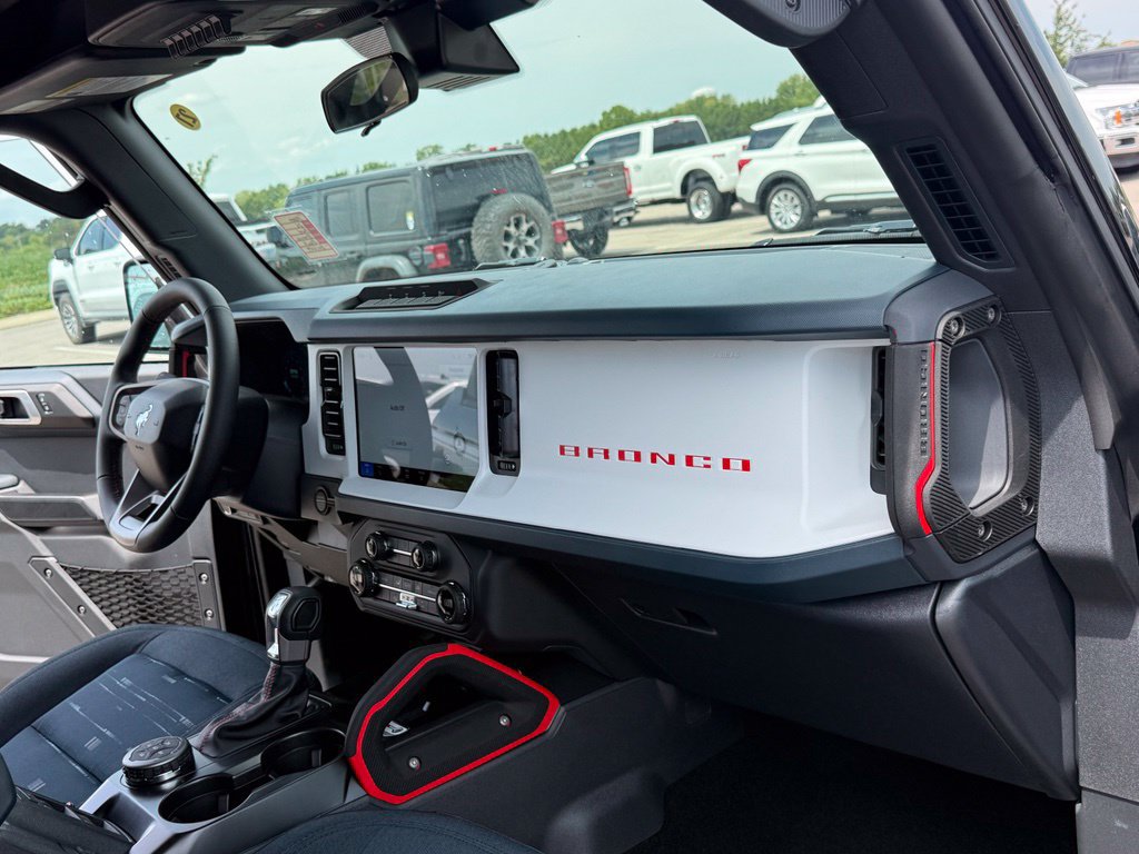 New 2026 Ford Bronco Heritage Edition AWD/4WD image 16