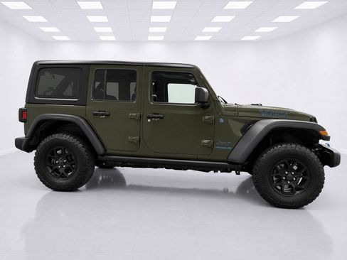 Used 2024 Jeep Wrangler Unlimited AWD/4WD image 6