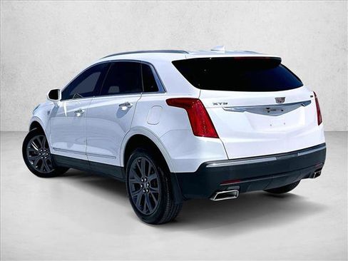 Used 2018 Cadillac XT5 Premium Luxury w/ Advanced Security Package FWD image 13