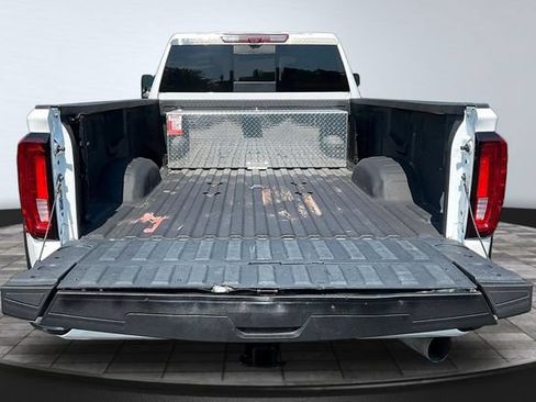 Used 2023 GMC Sierra 3500 Denali w/ Technology Package AWD/4WD image 7