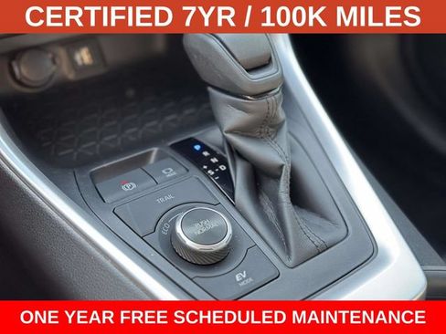 Used 2025 Toyota RAV4 XLE AWD/4WD image 23