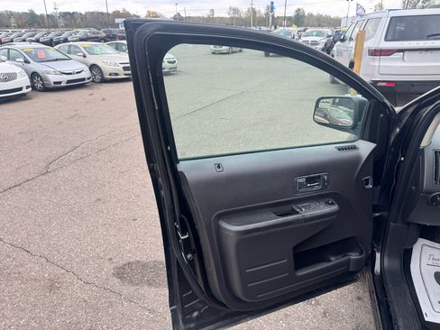 Used 2010 Ford Edge SEL image 14