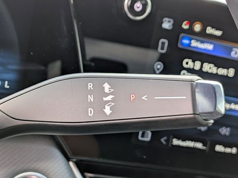 Used 2026 Chevrolet Equinox LT w/ Midnight Edition image 23