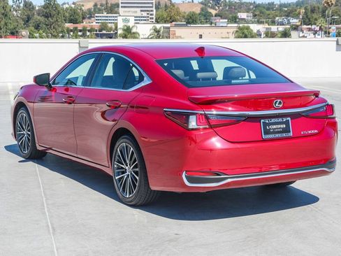 Certified 2025 Lexus ES 300h w/ Premium Package FWD image 7