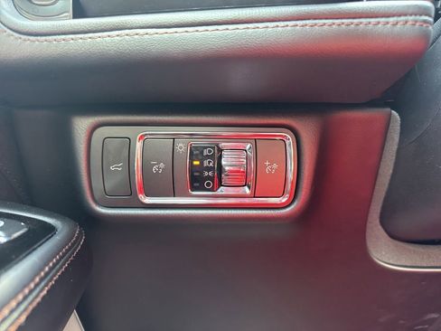 Used 2023 Lincoln Aviator Reserve w/ Equipment Group 201A AWD/4WD image 13