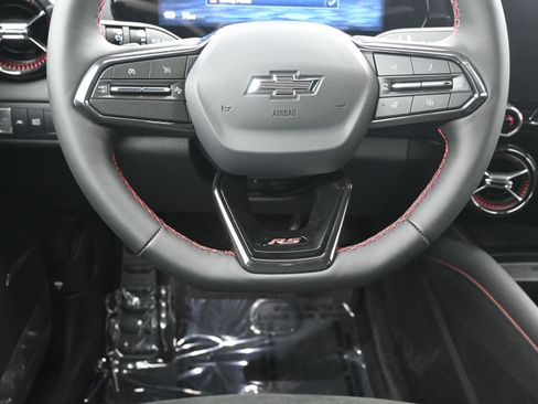 New 2025 Chevrolet Blazer EV RS RWD image 9