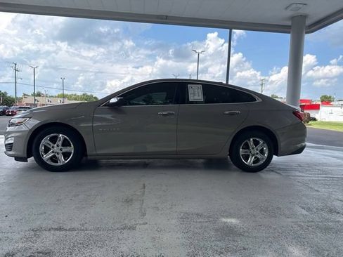 Used 2023 Chevrolet Malibu LT FWD image 5