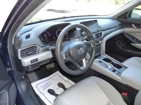 Used 2019 Honda Accord Hybrid image 19