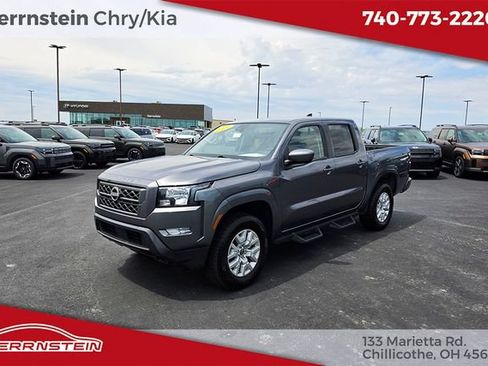 Used 2023 Nissan Frontier SV w/ SV Convenience Package AWD/4WD image 3