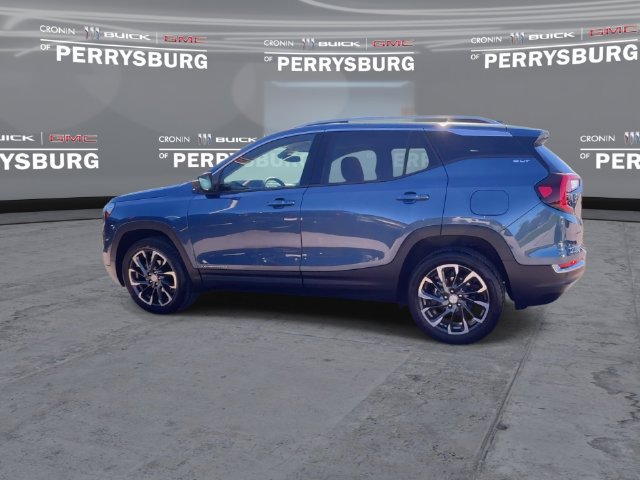 Used 2024 GMC Terrain SLT w/ Infotainment Package II AWD/4WD image 7