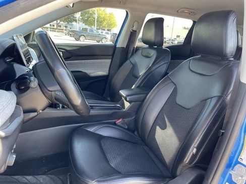 Used 2022 Jeep Compass Latitude AWD/4WD image 25