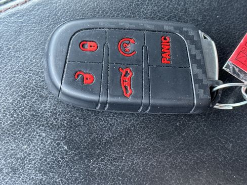 Used 2023 Dodge Durango GT AWD/4WD image 36