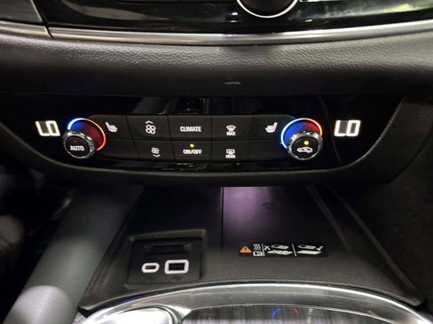 Used 2023 Buick Enclave Essence w/ Experience Buick Package AWD/4WD image 35