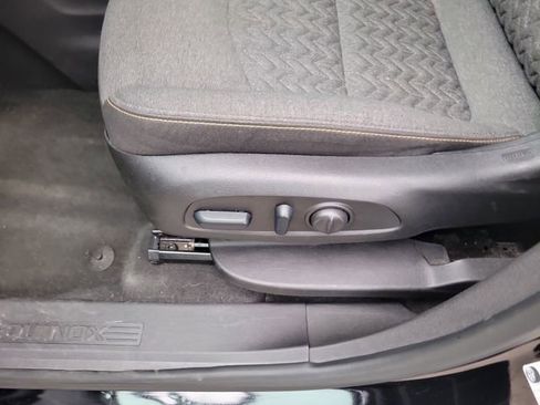 Used 2024 Chevrolet Equinox LT AWD/4WD image 16