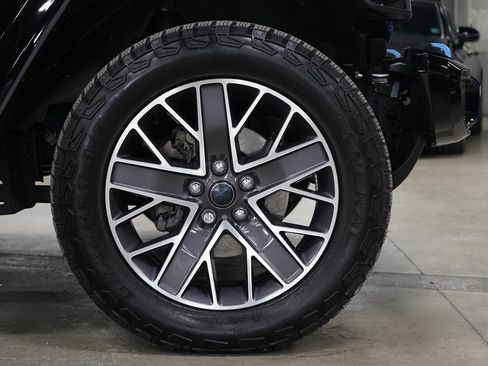 Used 2024 Jeep Wrangler High Altitude AWD/4WD image 51